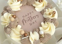 Choose these stunning cake designs to make your mother feel special