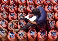 ഗ്യാസ് സിലിണ്ടർ ബുക്കിംഗ്  8.8 ദശലക്ഷം കവിഞ്ഞു; പരിഭ്രാന്തരാകേണ്ടതില്ലെന്ന് കേന്ദ്ര സര്‍ക്കാര്‍