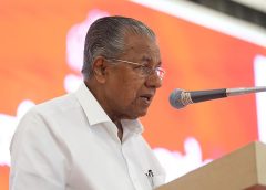 കോണ്‍ഗ്രസ്സുകാര്‍ അവസരവാദികള്‍; വോട്ടു നേടാന്‍ ആരുമായും കൂട്ടുകെട്ടുണ്ടാക്കും: പിണറായി വിജയന്‍