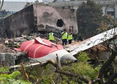 ‘ഞങ്ങൾക്ക് നഷ്ടപരിഹാരമല്ല വേണ്ടത്, ഉത്തരമാണ്’: പ്രധാനമന്ത്രിയോട് അഹമ്മദാബാദ് വിമാനാപകടത്തിലെ ഇരകളുടെ കുടുംബങ്ങള്‍