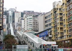 ‘മിനിറ്റുകൾക്കുള്ളിൽ മലകയറാം!’; ലോകത്തിലെ ഏറ്റവും നീളം കൂടിയ എസ്കലേറ്റർ നിർമ്മിച്ച് ചൈന