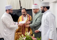 മുഖ്യമന്ത്രി വിഡി സതീശന് ആശംസ നേർന്ന് കാന്തപുരം