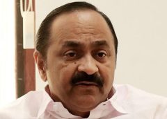 പി‌എം‌ശ്രീ പദ്ധതി നടപ്പാക്കിയില്ലെങ്കില്‍ വിദ്യാഭ്യാസ വകുപ്പിന് കേന്ദ്ര സഹായം ലഭിക്കില്ല; എഐസിസിക്ക് മുഖ്യമന്ത്രിയുടെ മറുപടി